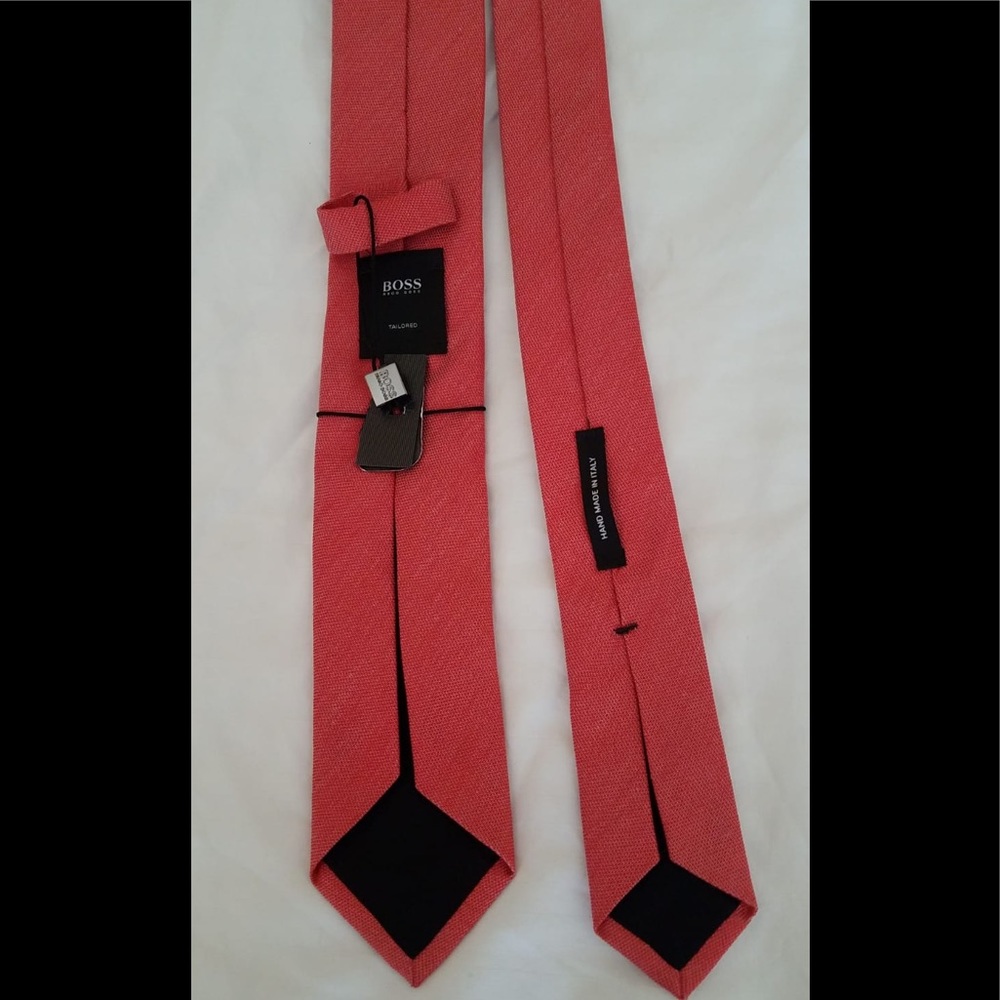 Stunning Boss by HUGO BOSS tie
